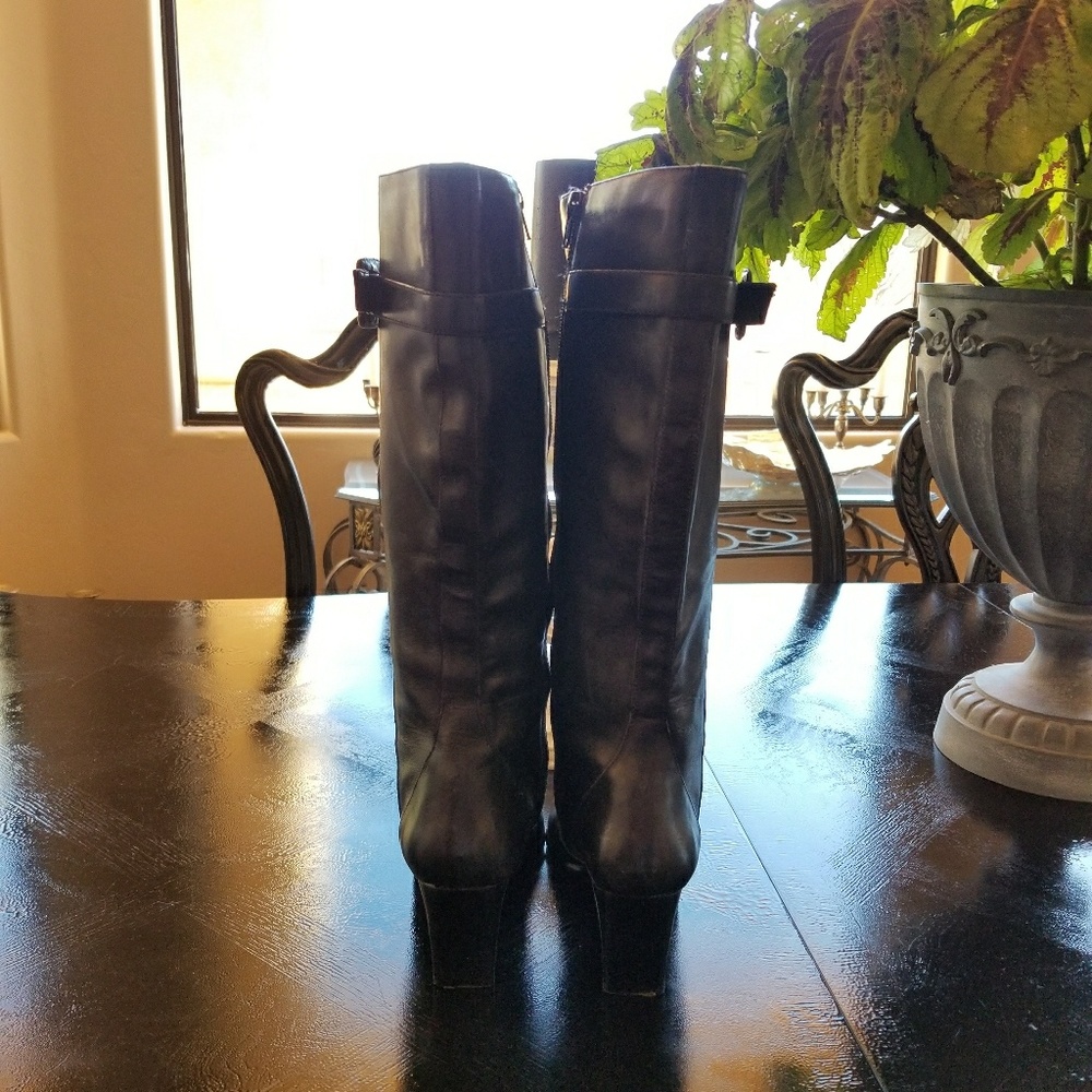 Anne Klein Black Leather Heeled Boots 8.5M - Picture 5 of 9